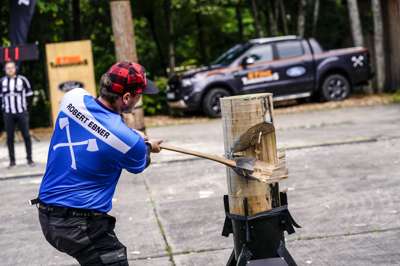 TIMBERSPORTS_FORD_RANGER_CUP_EBNER_STANDING_BLOCK_CHOP (1).jpg