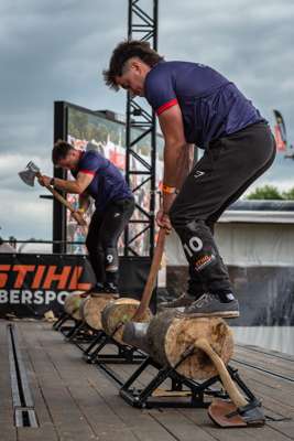 Timbersports_GBR_RCH_2025_Archie Comrie and Chris Bell Underhand Chop_44.jpg