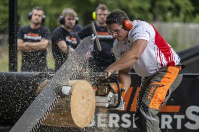 STIHL_TIMBERSPORTS_Matyas_Klima_Stock_Saw.JPG
