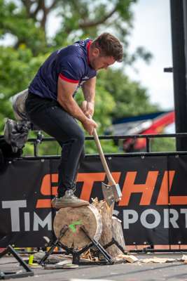 Timbersports_GBR_CH_2025_Glen Penlington Underhand Chop_16.jpg