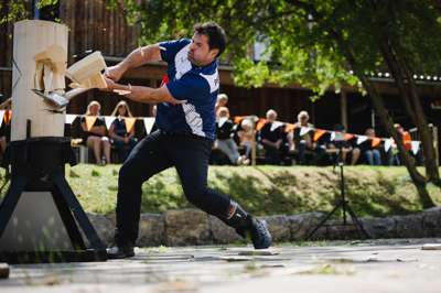 STIHL_TIMBERSPORTS_Peter_Bauer_Standing_Block_Chop.jpg