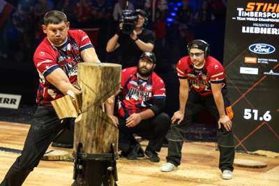 STIHL_TIMBERSPORTS_Team_USA_Standing_Block_Chop.jpg