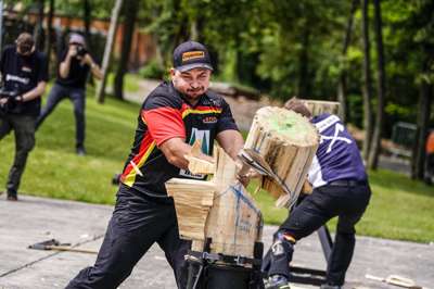 TIMBERSPORTS_FORD_RANGER_CUP_MARTIN_STANDING_BLOCK_CHOP.jpg
