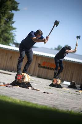 TIMBERSPORTS_FORD_RANGER_CUP_2021_WUERZBURGER_UNDERHAND_CHOP.jpg