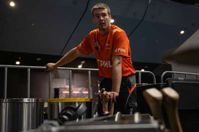 STIHL CAIRNS 211.jpg