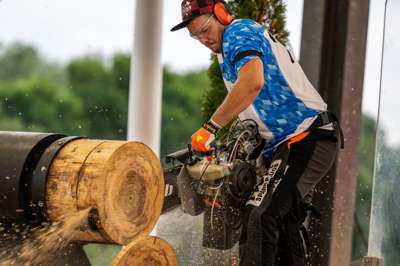 STIHL_TIMBERSPORTS_Robert_Ebner_Hot_Saw.jpg
