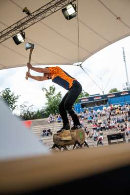 TIMBERSPORTS_GER_PRO_CH_21_STRIEWE_UNDERHAND_CHOP.jpg