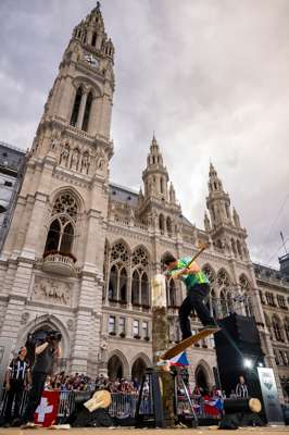STIHL_TIMBERSPORTS_Jack_Argent_Springboard.jpg