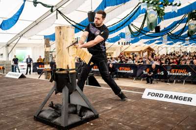 STIHL_TIMBERSPORTS_Tim_Anthofer_Standing_Block_Chop.jpg
