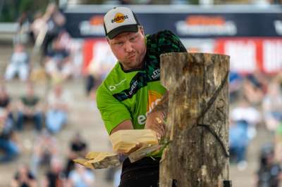 TIMBERSPORTS_GER_PRO_CH_21_SEIBERT_STANDING_BLOCK_CHOP (2).jpg