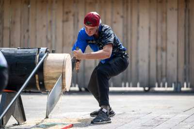 STIHL_TIMBERSPORTS_Felix_Muehlhaus_Single_Buck.jpg