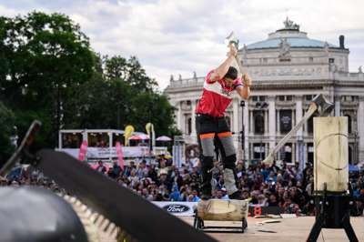 STIHL_TIMBERSPORTS_Jason_Lentz_Underhand_Chop.jpg