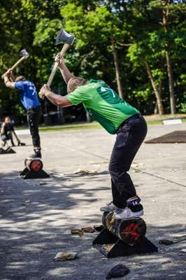 TIMBERSPORTS_FORD_RANGER_CUP_2021__STEINKAMPER_UNDERHAND_CHOP.jpg
