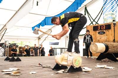 STIHL_TIMBERSPORTS_Stephan_Odwarka_Underhand_Chop.jpg