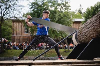STIHL_TIMBERSPORTS_Thomas_Hofbauer_Single_Buck.jpg