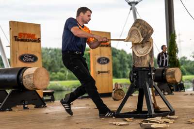 TIMBERSPORTS_GER_PRO_CH_21_STRIEWE_STANDING_BLOCK_CHOP (2).jpg