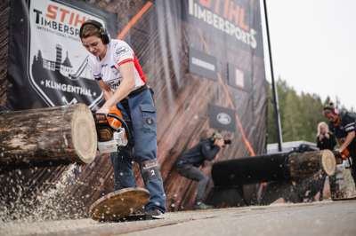 STIHL_TIMBERSPORTS_Karolina_Urbanova_Stock_Saw.jpg