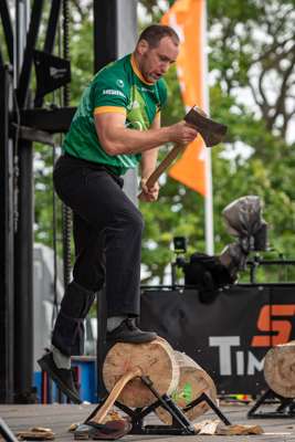 Timbersports_GBR_CH_2025_Gavin Thompson Underhand Chop_10.jpg